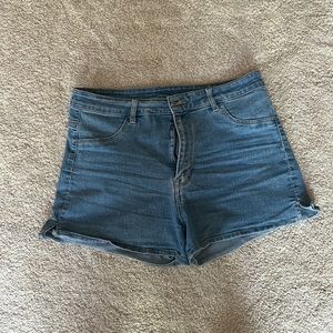 Comfortable jeans shorts